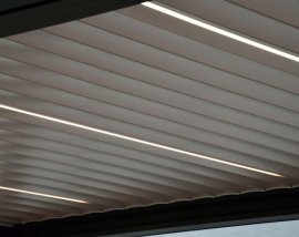 MAESTRO BIOCLIMATICA CORRADI, LUCE A LED SU LAME 7